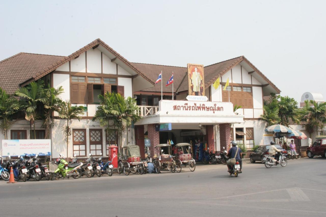 The 8 Factory Hotel Phitsanulok Exterior photo