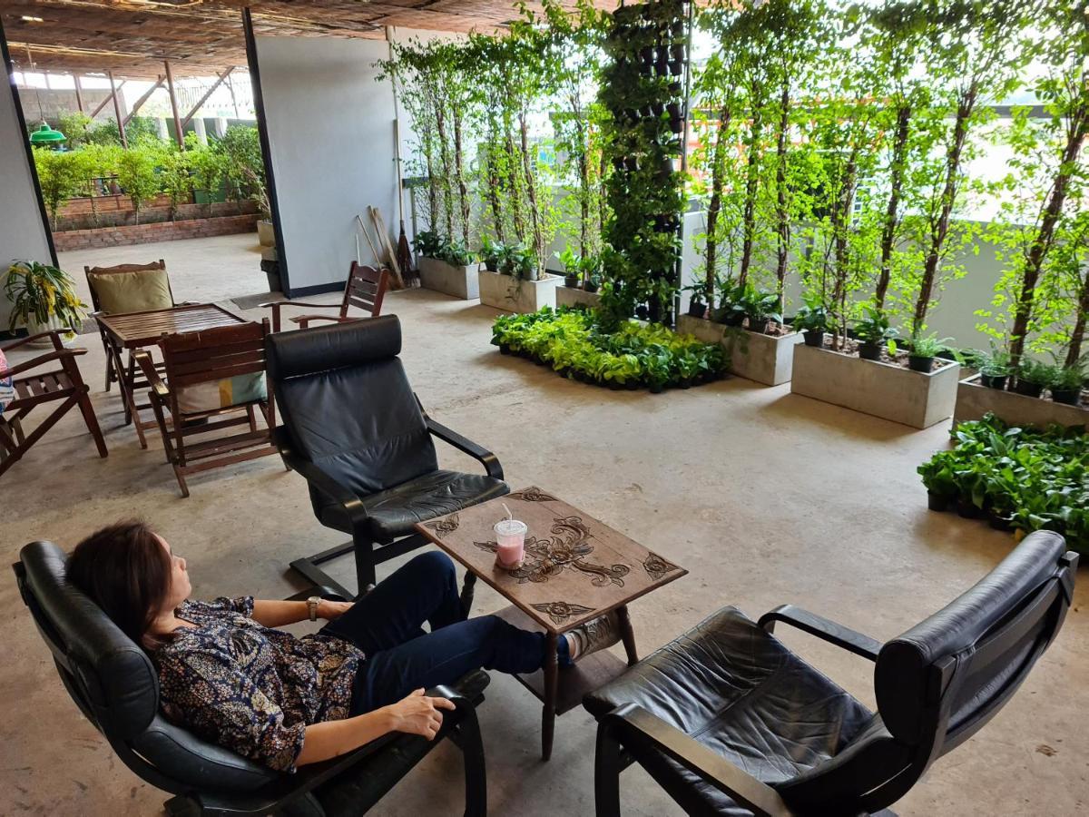 The 8 Factory Hotel Phitsanulok Exterior photo