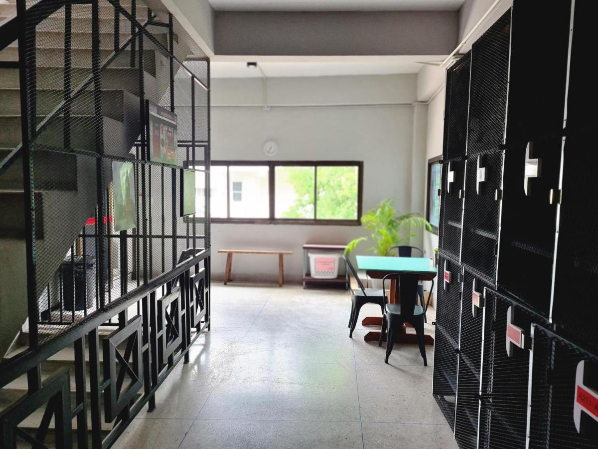 The 8 Factory Hotel Phitsanulok Exterior photo